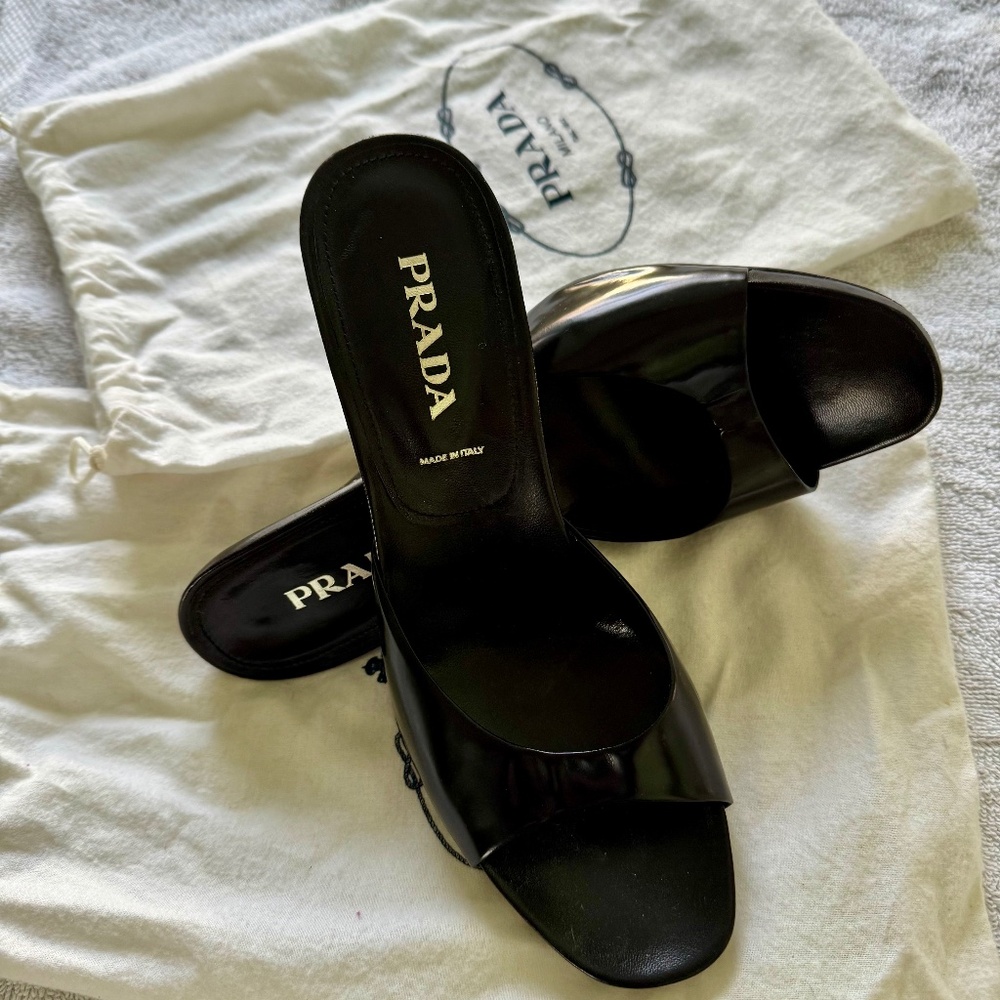 Black Prada Summer Pumps